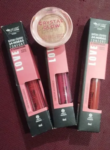 3 batons por 15 reais e 1 iluminador de brinde