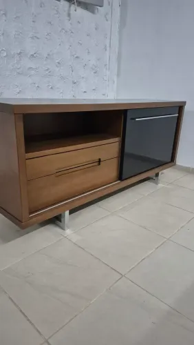 Vendo Buffet/ Rack