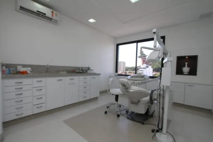 Alugo clínica odontológica de alto padrão