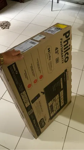 43 polegadas nova na caixa