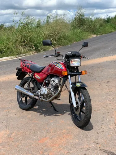 Vende-se titan 99 