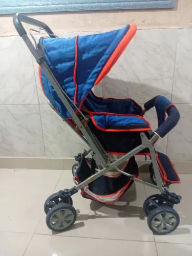 Carrinho de bebê unissex,  seminovo