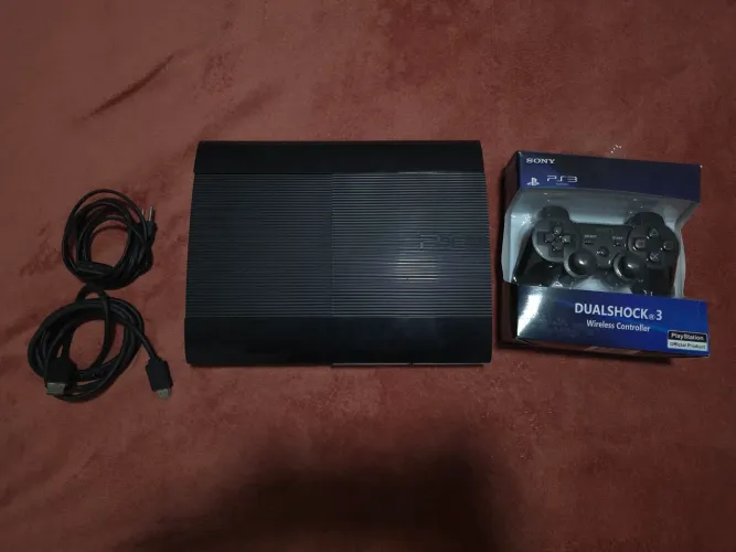 PS3 Super Slim + Controle Original + 16 Jogos - R$ 950,00