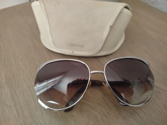 Óculos de sol TOM FORD feminino, original.