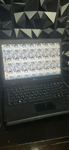 Vende-se Notbook LG C400