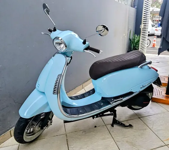 Scooter Retro Motorino Capuccino