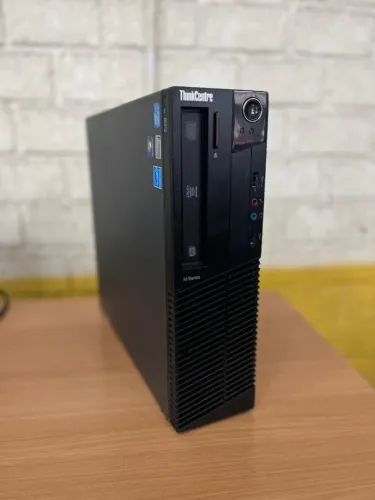 COMPUTADOR LENOVO THINKCENTRE 