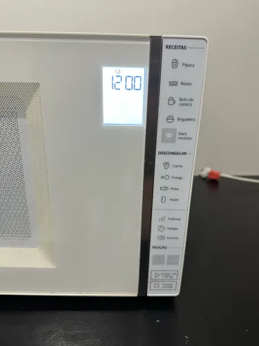 Forno microondas Brastemp