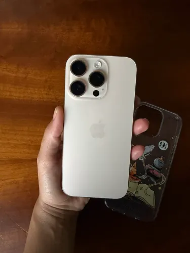 iPhone 16 pro 128 gb desert 