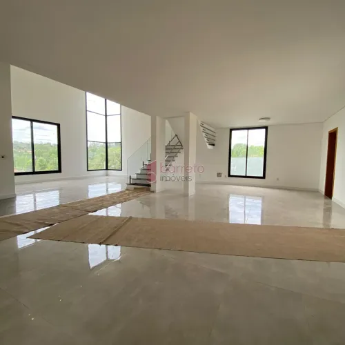 CASA À VENDA NO CONDOMÍNIO TERRAS DO CAXAMBÚ - JUNDIAÍ/SP