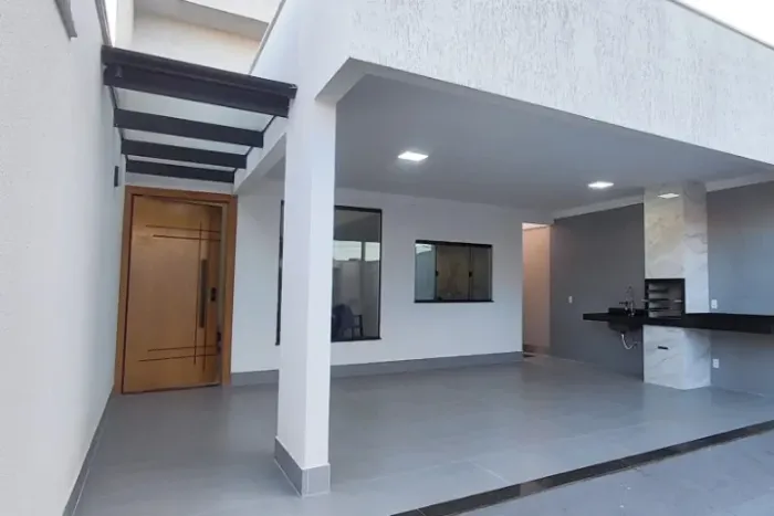 Casa Jardim Atlântico, 3 quartos sendo 1 suíte, piscina, área gourmet.