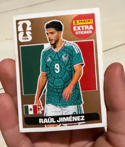 Figurinha legend do Raul jimenez bronze