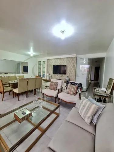 Apartamento para Venda em Macaé, Centro, 3 dormitórios, 1 suíte, 1 banheiro, 1 vaga