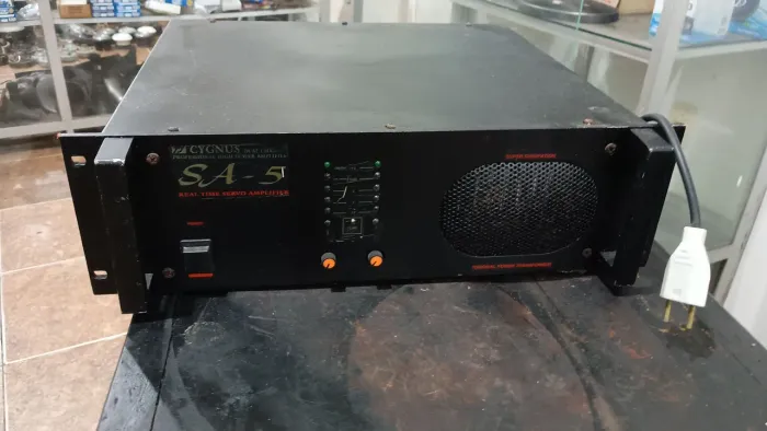 Amplificador SA5