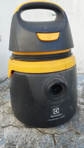 Aspirador de pó Electrolux Acqua Power 1400w