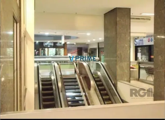 Aluga-se sala comercial em região nobre