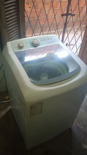 Máquina de lavar roupas 