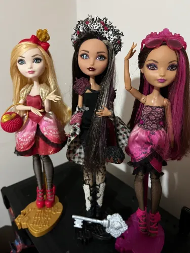 LOTE 3 EVER AFTER HIGH (APPLE, CERISE E BRIAR)