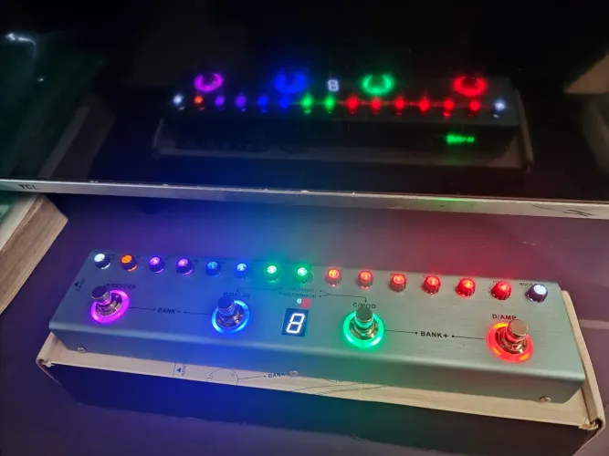 Tank-G pedaleira de guitarra