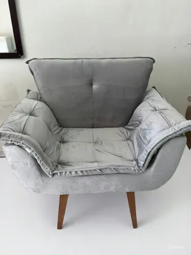 Vendo, o par ou a unidade dessas poltronas iguais - veludo cinza.