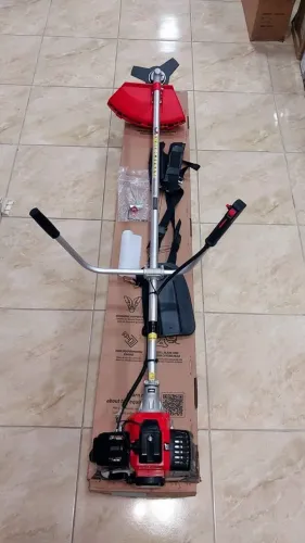 Roçadeira a gasolina 2hp e 52c 2T C/ Acessórios Toyama - Nova