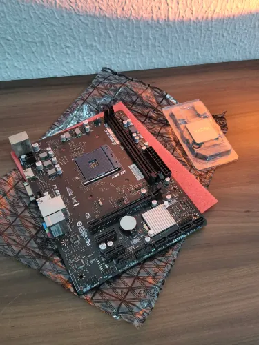 Kit Biostar A320M + Ryzen 3 2200G | Envio OLX Pay | Aceito Cartão | Entrego