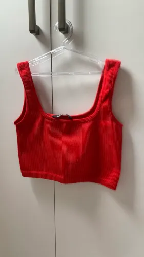 Top vermelho