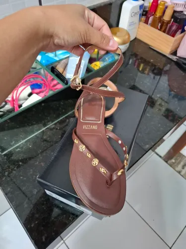 Rasteirinha Nova linda da Vizzano Marrom Tam 37