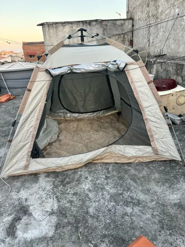 BARRACA DE CAMPING AUTOMÁTICO SEMI NOVA 380$
