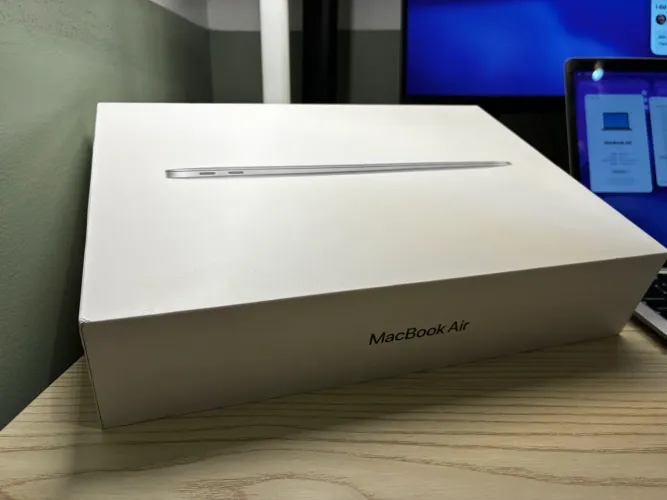 MacBook Air M1 - Space Gray - 8GB RAM 256GB SSD