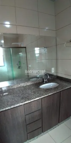 Casa à Venda em Jardim Alvorada, Rolândia - PR