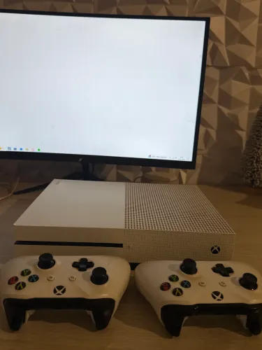 Xbox one S 1Tb