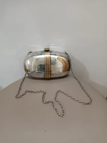 Clutch vintage com banho de prata
