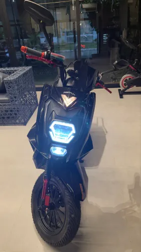 Scooter elétrica TTX Premium 1000