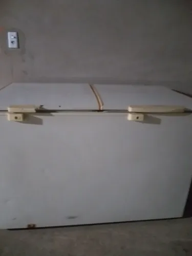 Vendo um frize esta disponivel