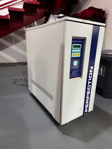 Estabilizador industrial CM Comandos mi-7500