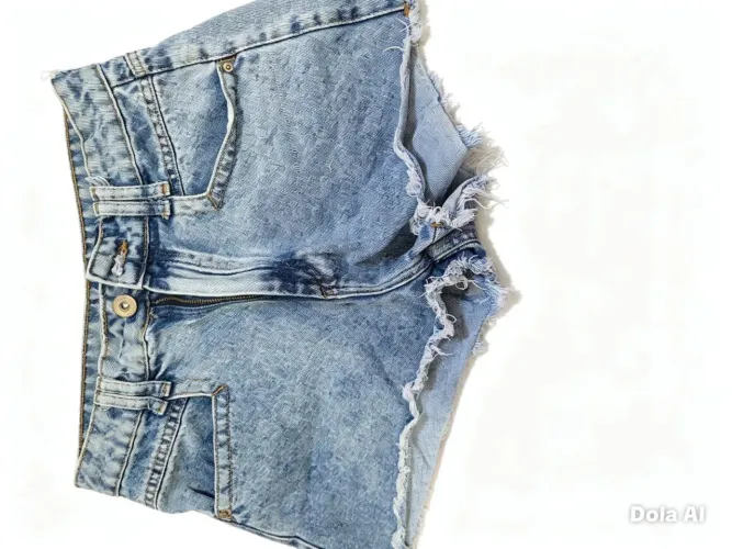 Short jeans