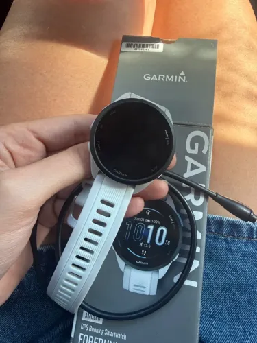 Garmin 165 music