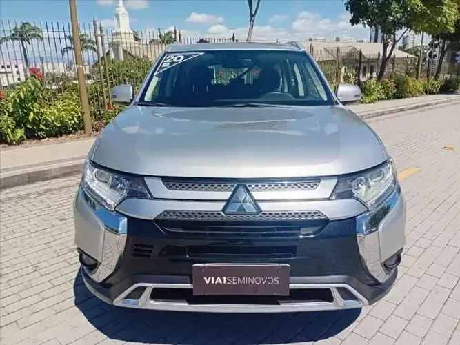 Mitsubishi Outlander HPE 2.0 16V 5P Aut. 2020