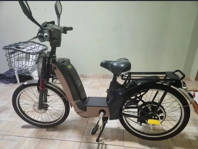 Bicicleta elétrica vendo ou troco