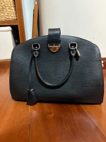 Bolsa LV