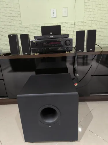 Receiver Denon AVR-1603/683 com Caixas 5.1 JBL