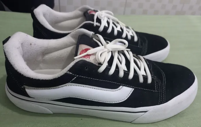 Tenis Vans - 42 Preto e branco Seminovo