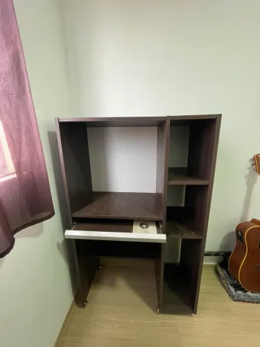 Estante / mesa de computador