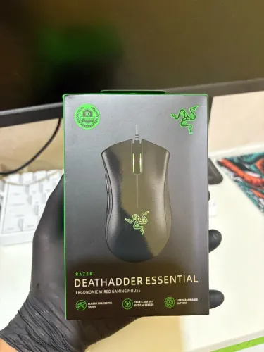 Mouse Gamer Razer DeathAdder Essential 6400 DPI USB Preto - Novo Lacrado