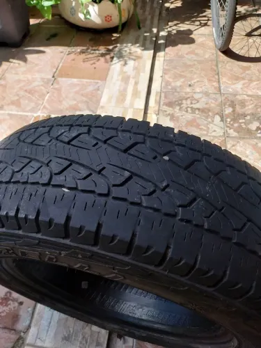 Pneu 225 65 17 pirelli Scorpion