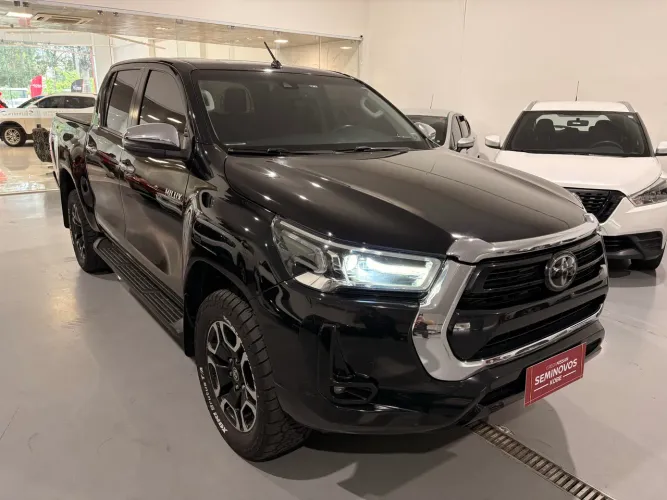 Toyota Hilux CD SRX 4X4 2.8 TDI 16V Diesel Aut. 2021