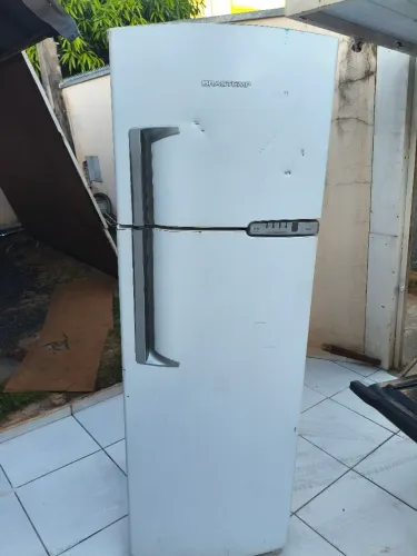 Geladeira Brastemp 380 litros 127w funcionando 