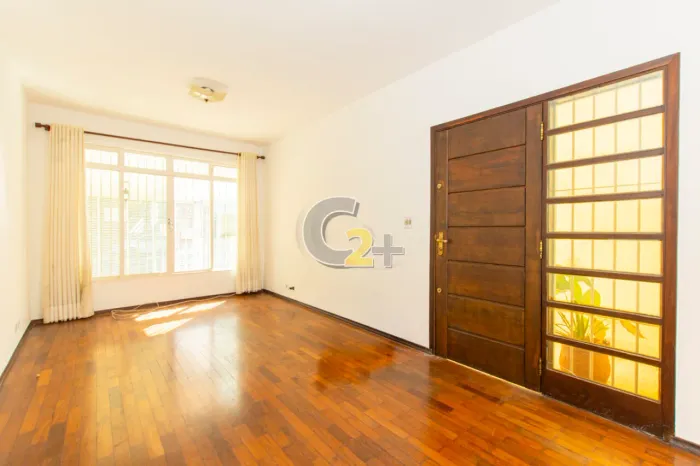 Sobrado para locação na Vila Madalena com 3 quartos, 1 suíte, 2 vagas