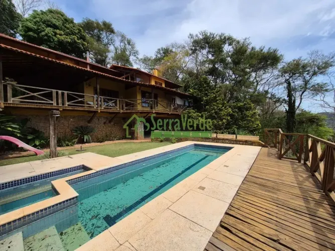 PEDRO DO RIO - EXCELENTE RESIDÊNCIA COM LINDA VISTA, NO CONDOMÍNIO HIGHLAND PLACES